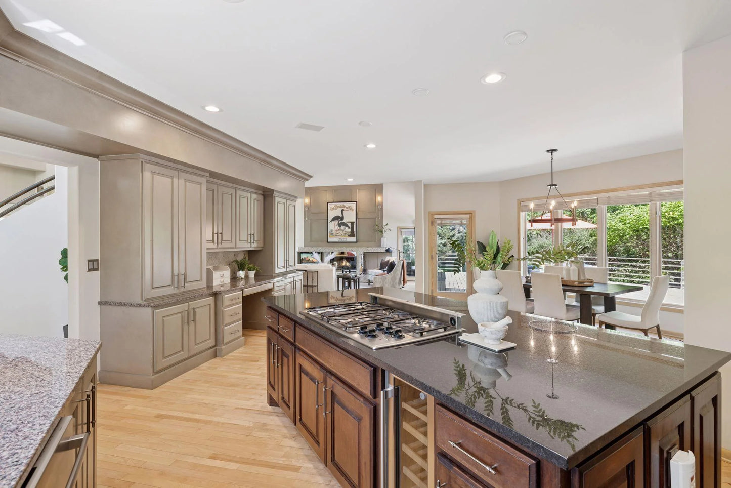 12200 Hilloway Road, Minnetonka, MN 55305