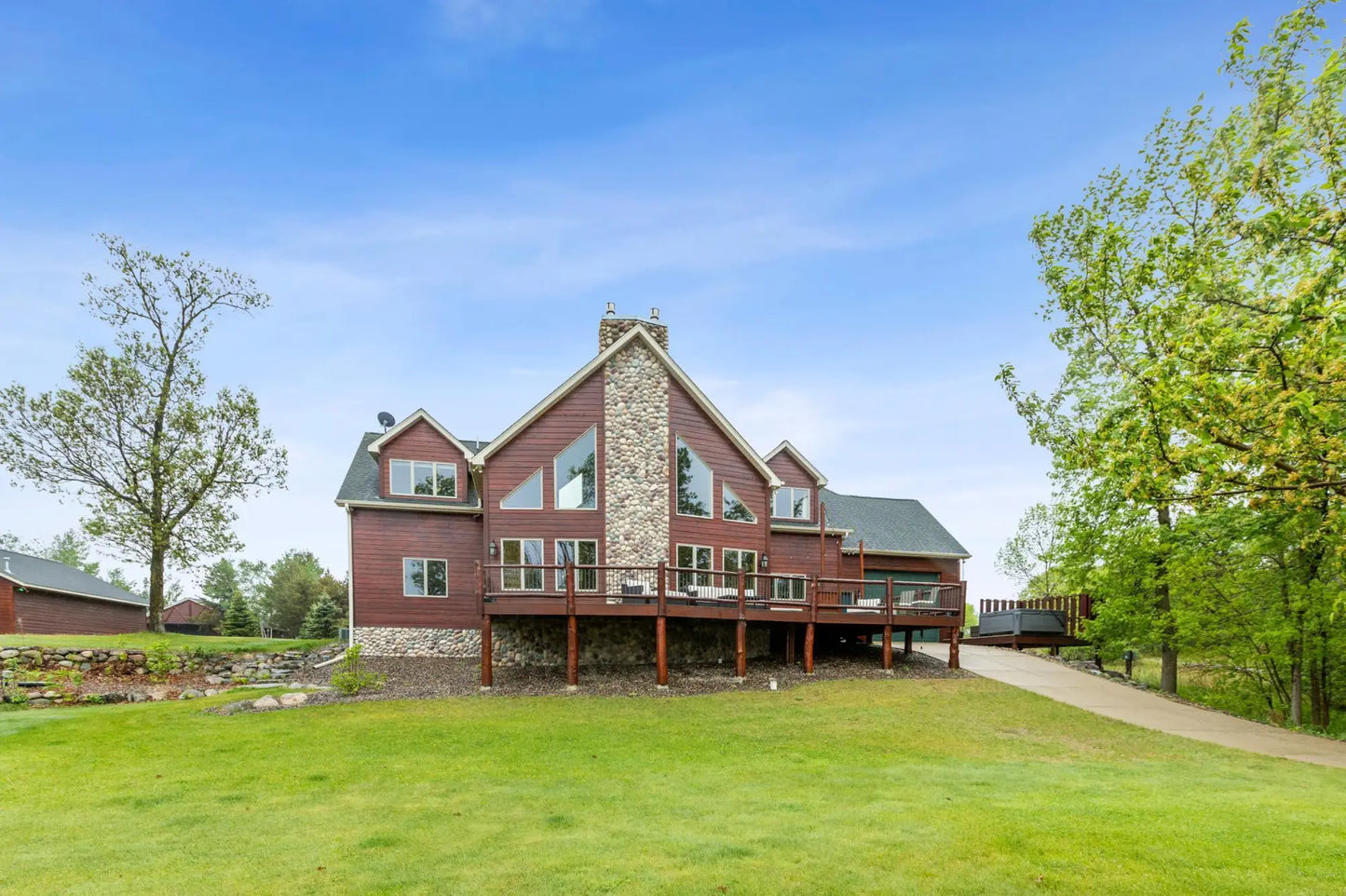 5784 McGowan Road, Brainerd, MN 56401