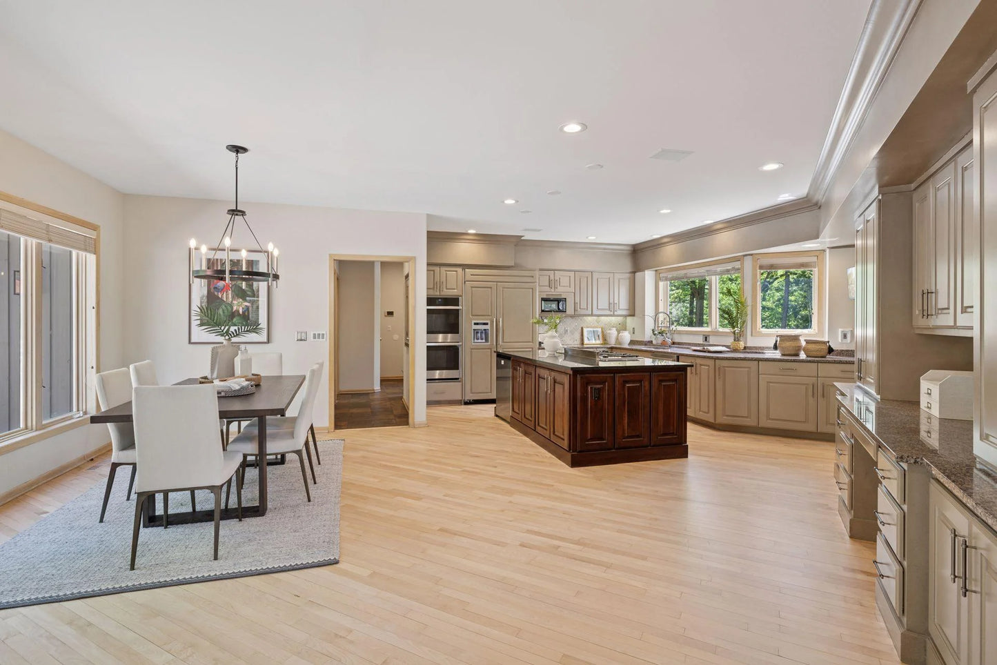 12200 Hilloway Road, Minnetonka, MN 55305