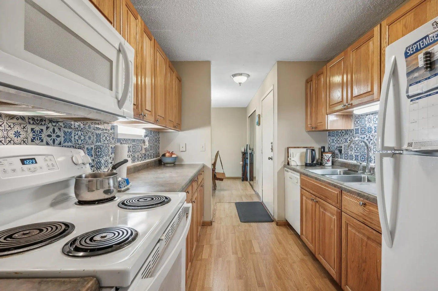 130 Demont Avenue, Little Canada, MN 55117