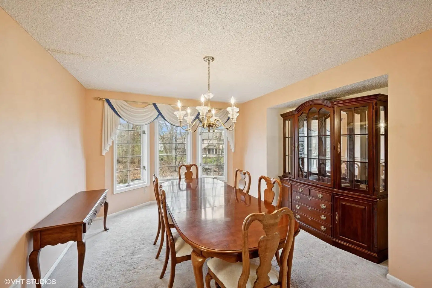12555 Dover Drive, Apple Valley, MN 55124