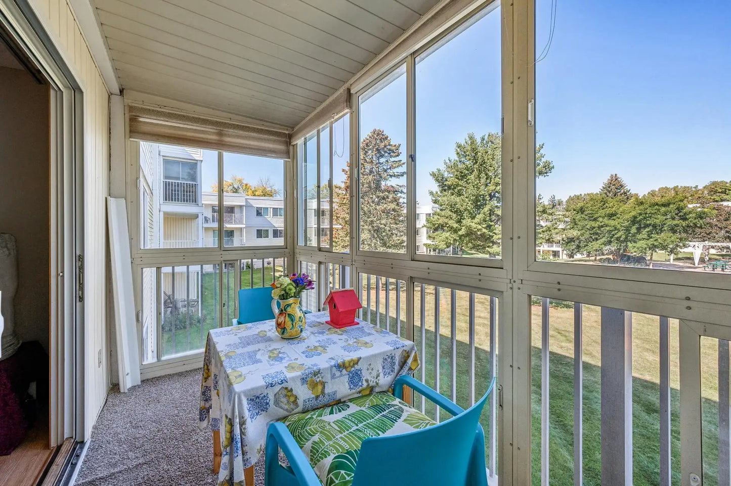 130 Demont Avenue, Little Canada, MN 55117