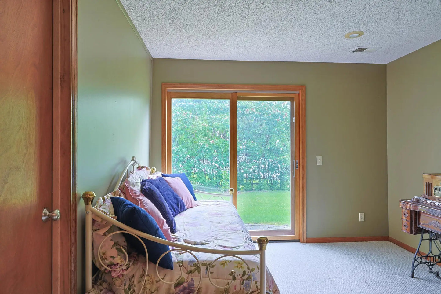5710 Park Drive, Savage, MN 55378
