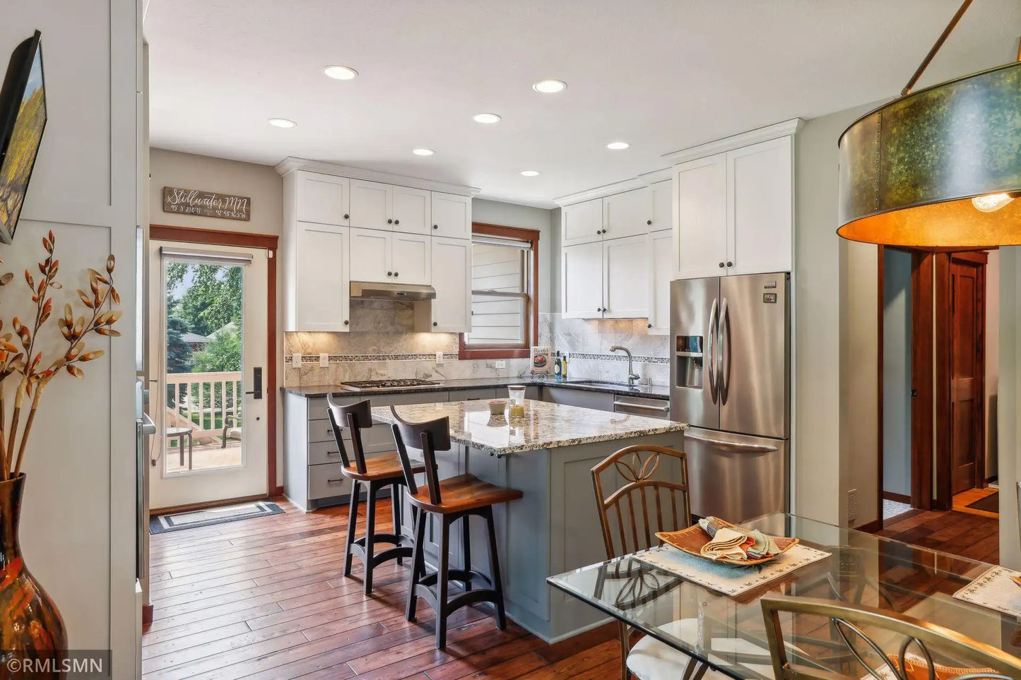 1252 Waters Path, Woodbury, MN 55129