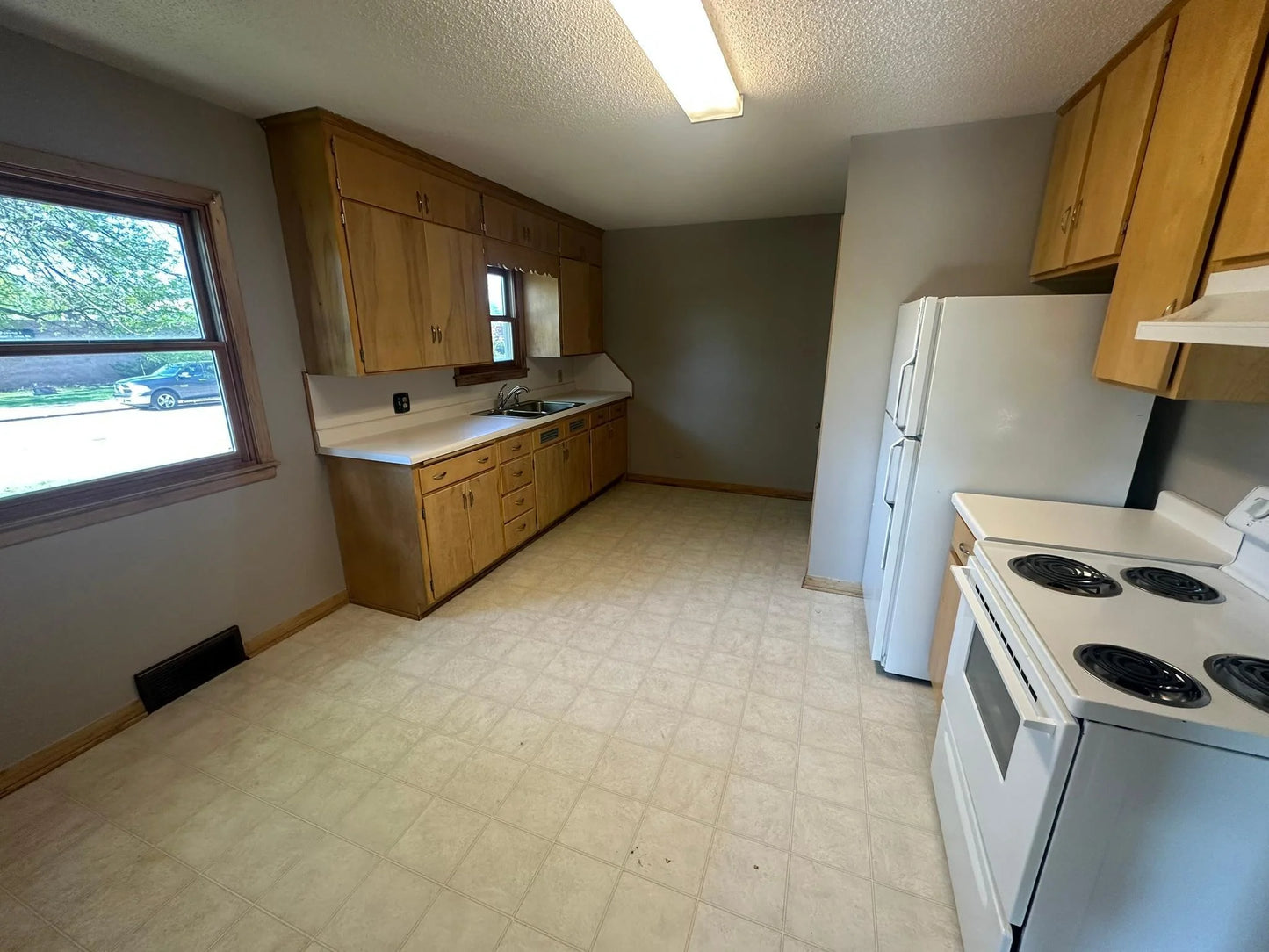 1222 12th Street, Brainerd, MN 56401