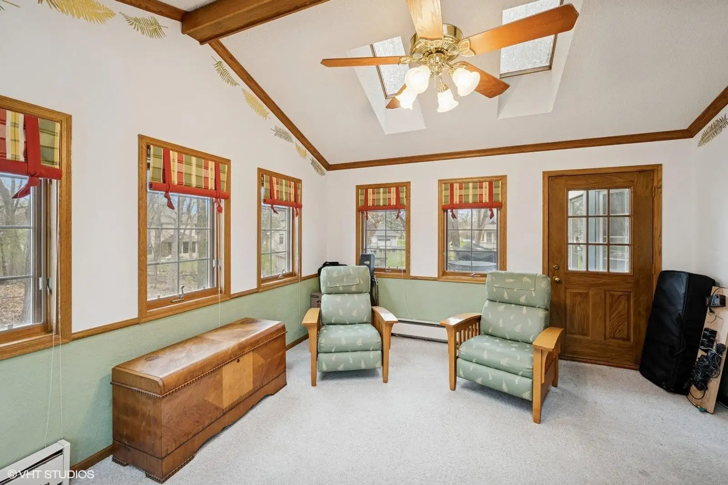 12555 Dover Drive, Apple Valley, MN 55124