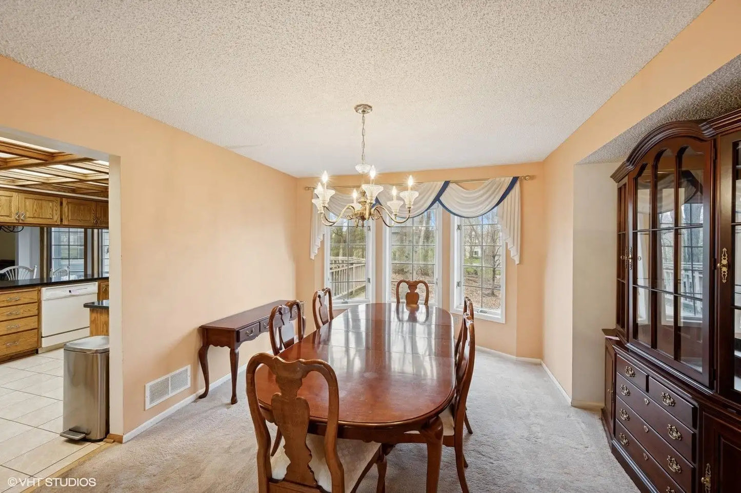 12555 Dover Drive, Apple Valley, MN 55124