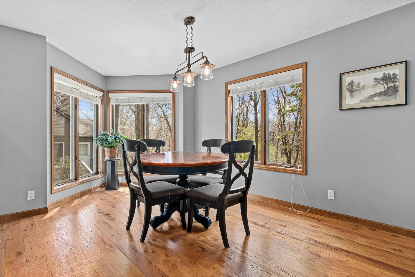 130 Wildwood Bay Drive, Mahtomedi, MN 55115