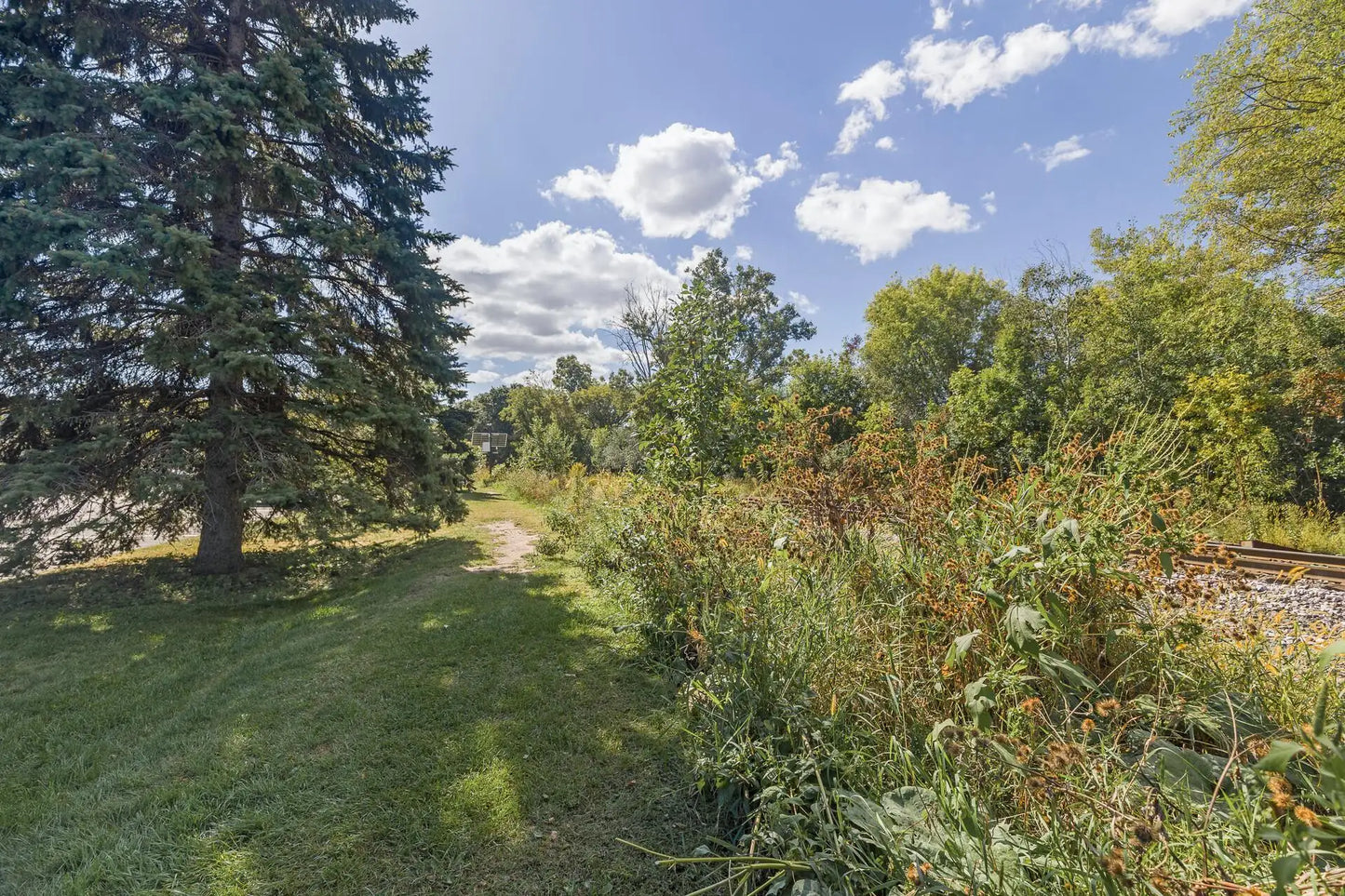 130 Demont Avenue, Little Canada, MN 55117