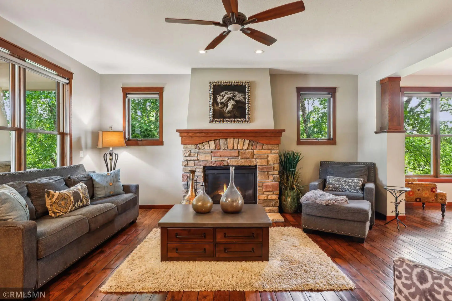1252 Waters Path, Woodbury, MN 55129