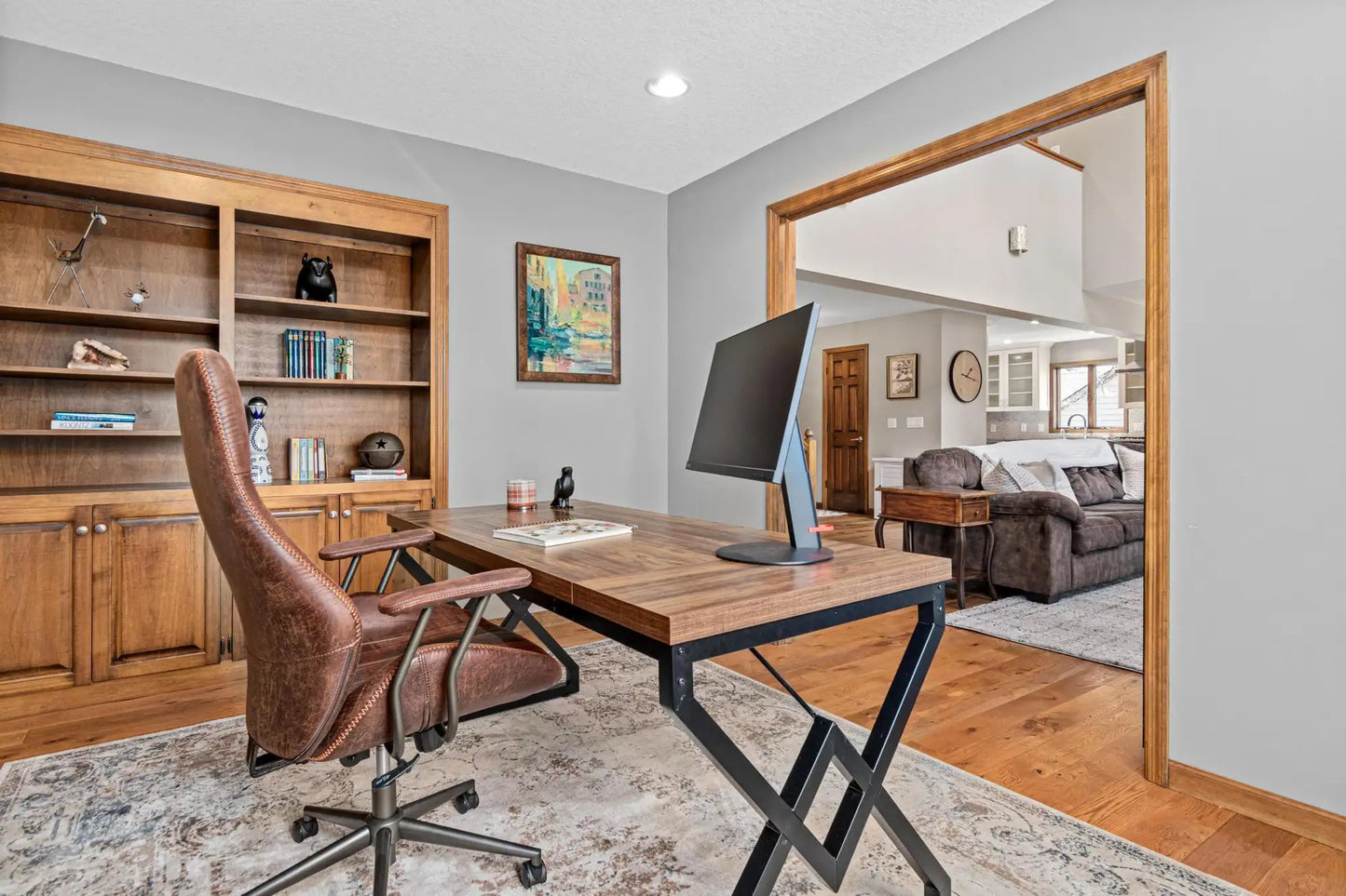 130 Wildwood Bay Drive, Mahtomedi, MN 55115