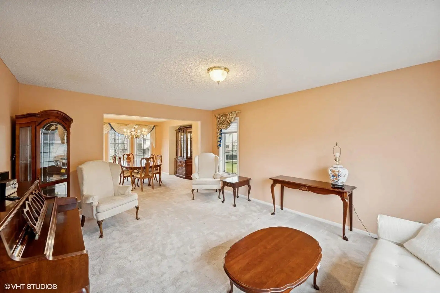 12555 Dover Drive, Apple Valley, MN 55124