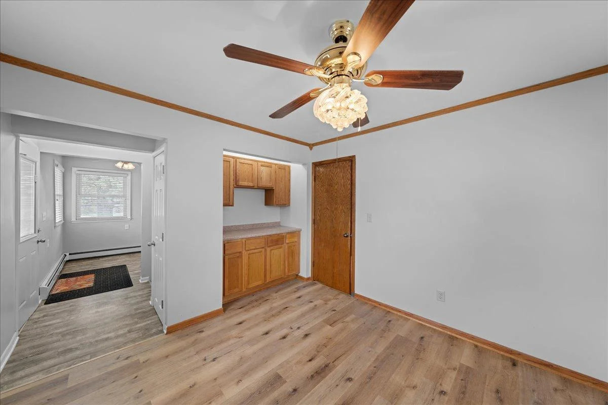 1365 Woodbridge Street, Saint Paul, MN 55117