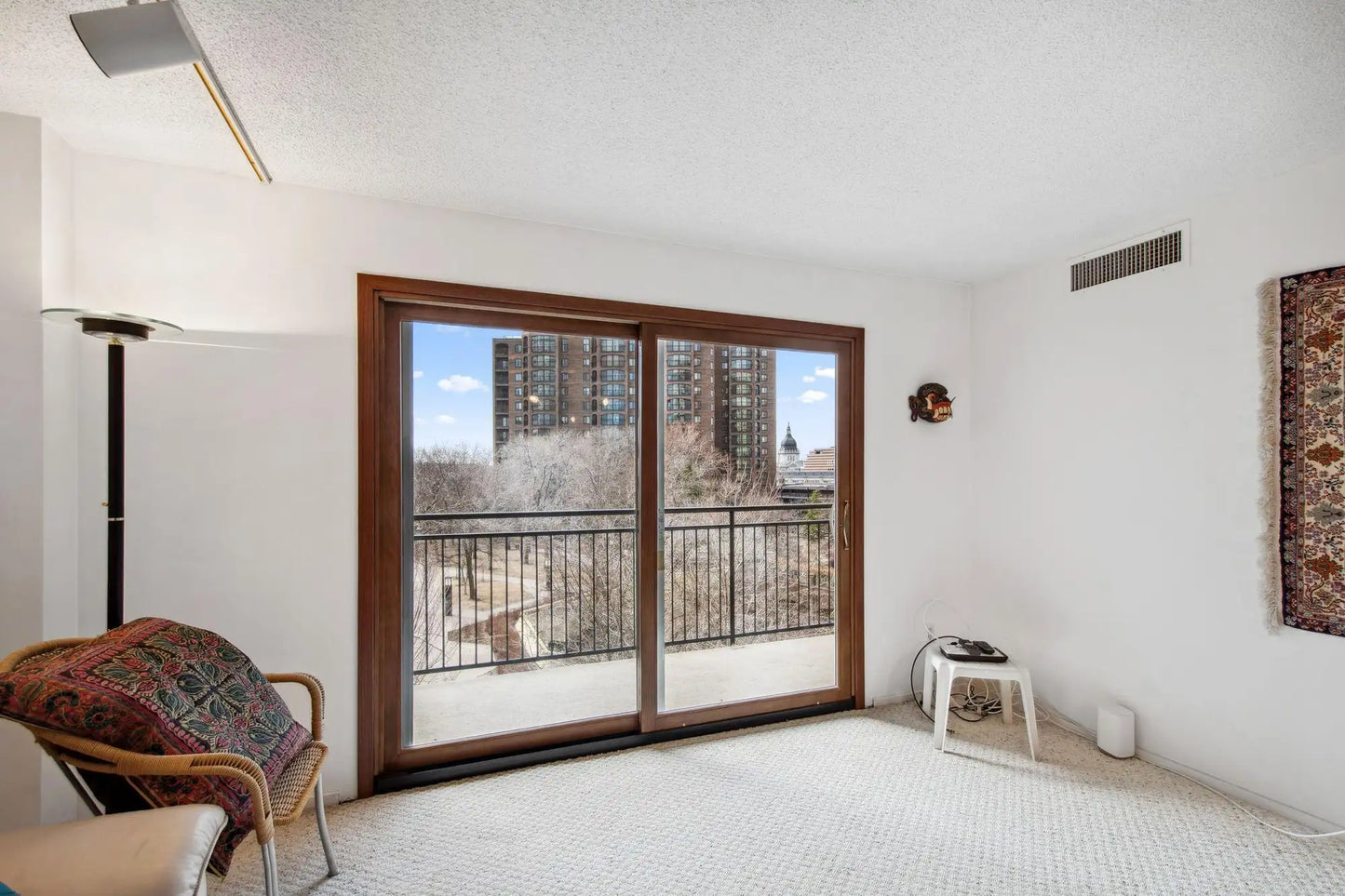 1225 Lasalle Avenue, Minneapolis, MN 55403