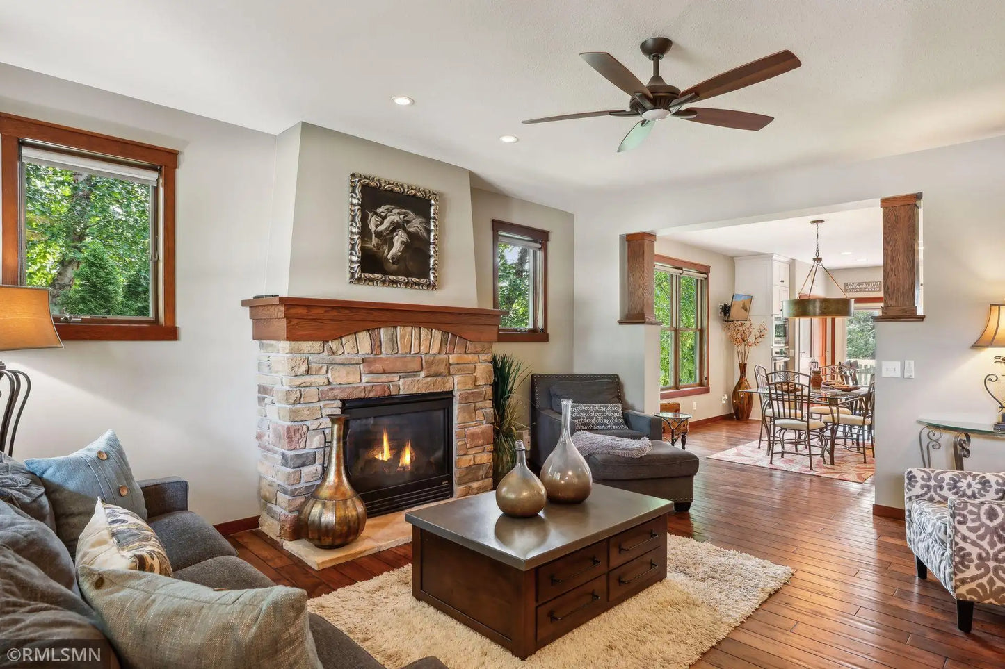 1252 Waters Path, Woodbury, MN 55129