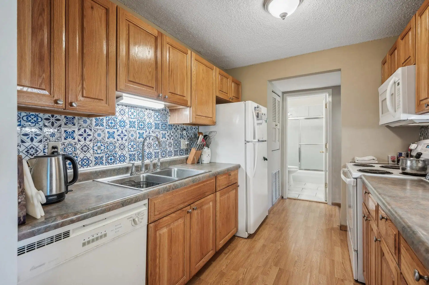 130 Demont Avenue, Little Canada, MN 55117