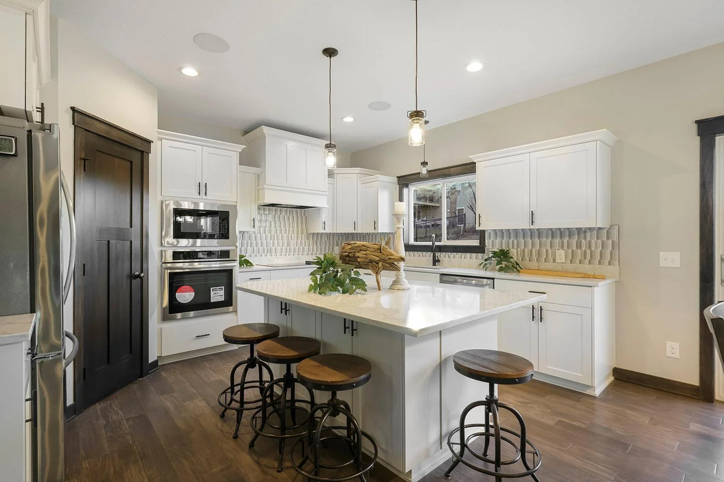13702 Arrowhead Way , Rosemount, MN 55068