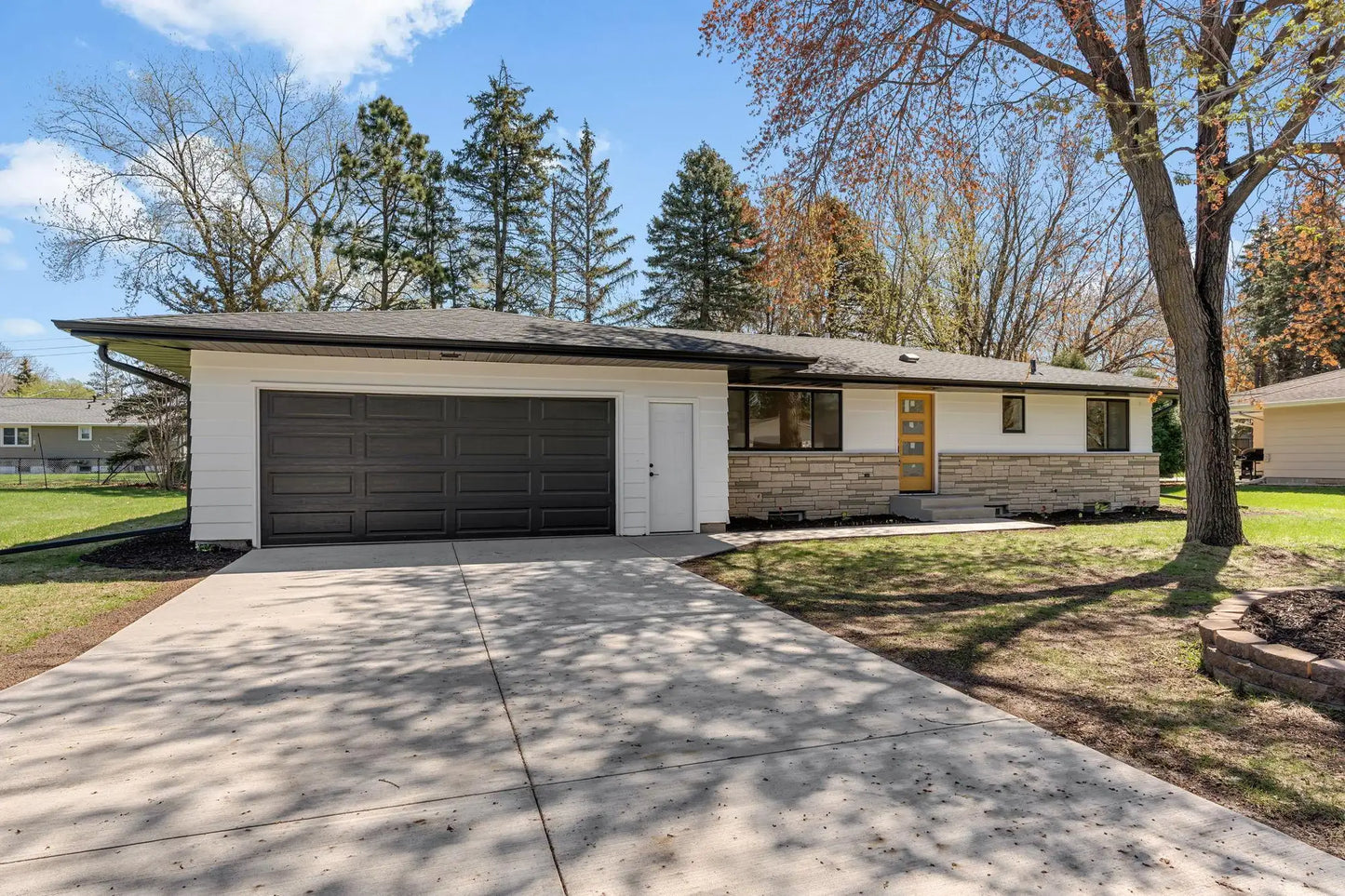 1220 Unity Avenue, Golden Valley, MN 55422