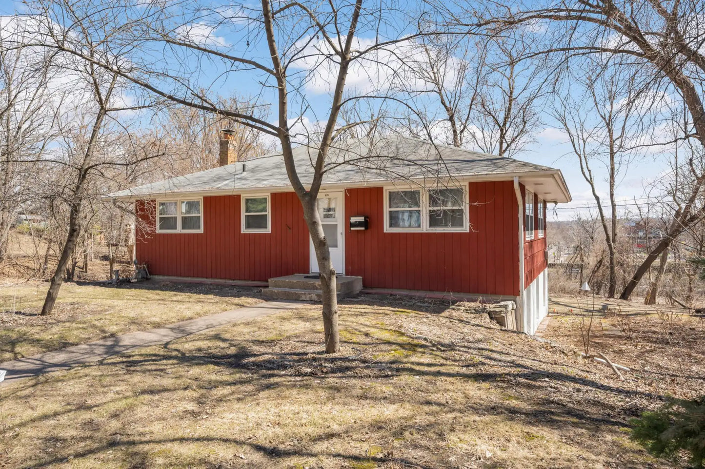 576 Lexington Parkway, Saint Paul, MN 55116