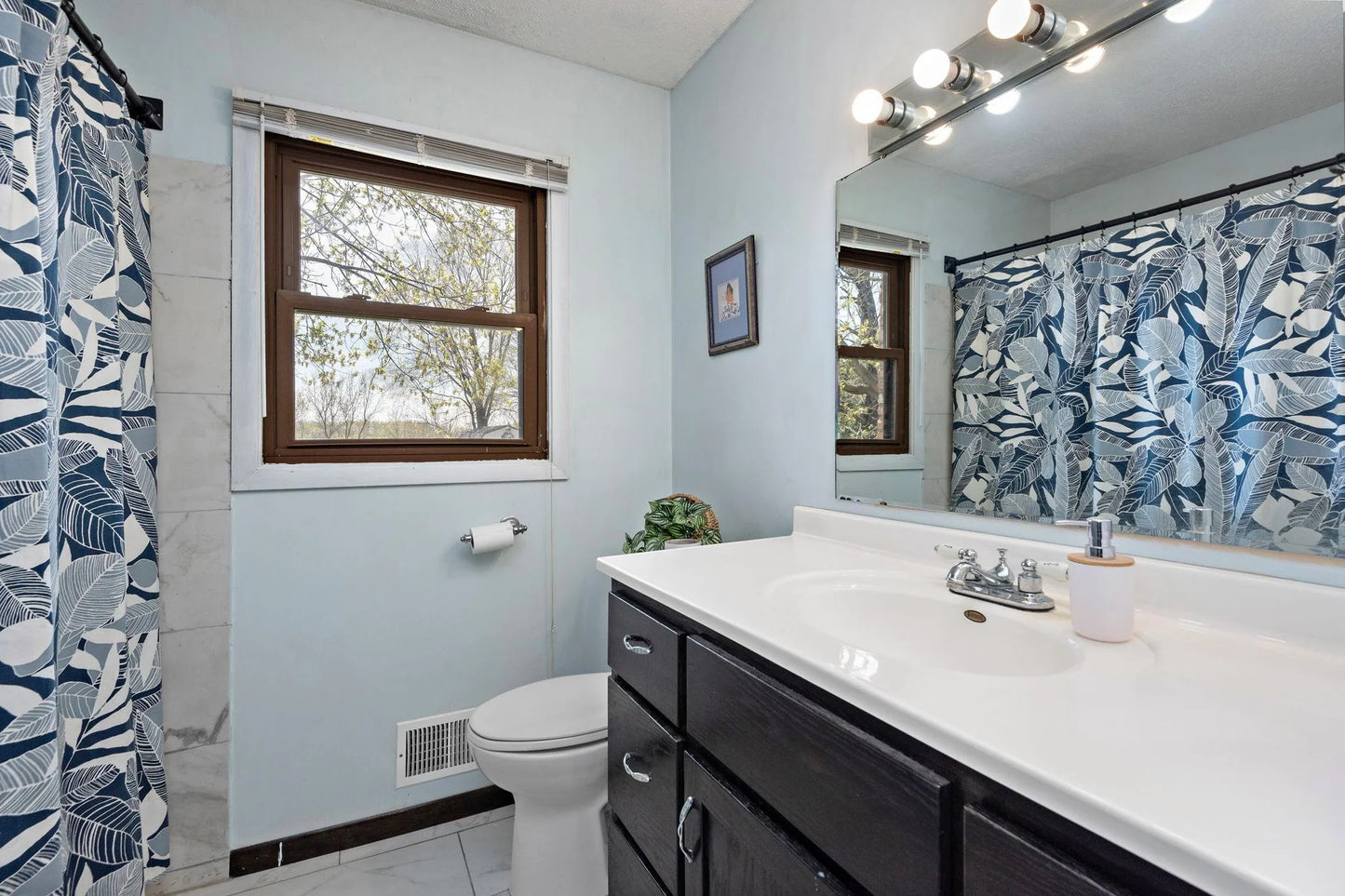 13812 Riverview Drive, Elk River, MN 55330