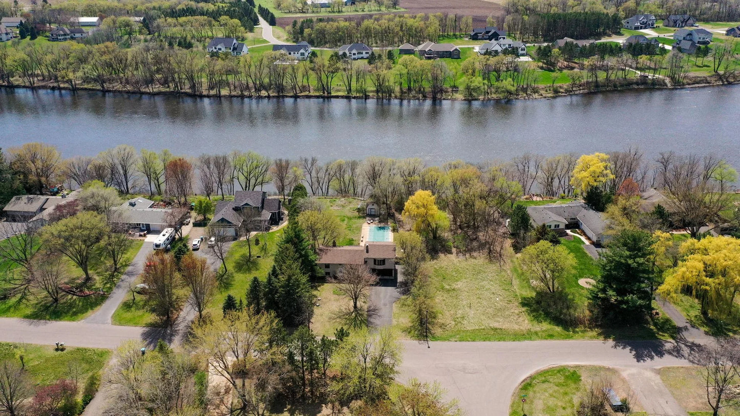 13812 Riverview Drive, Elk River, MN 55330