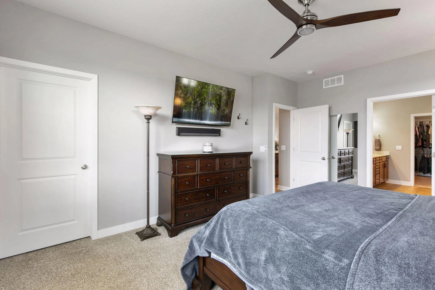 13693 Applewood Trail, Rosemount, MN 55068