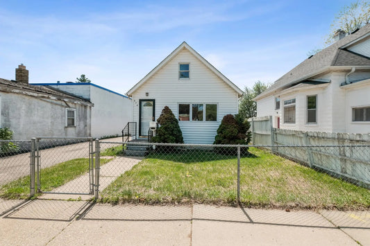 574 Burgess Street, Saint Paul, MN 55103