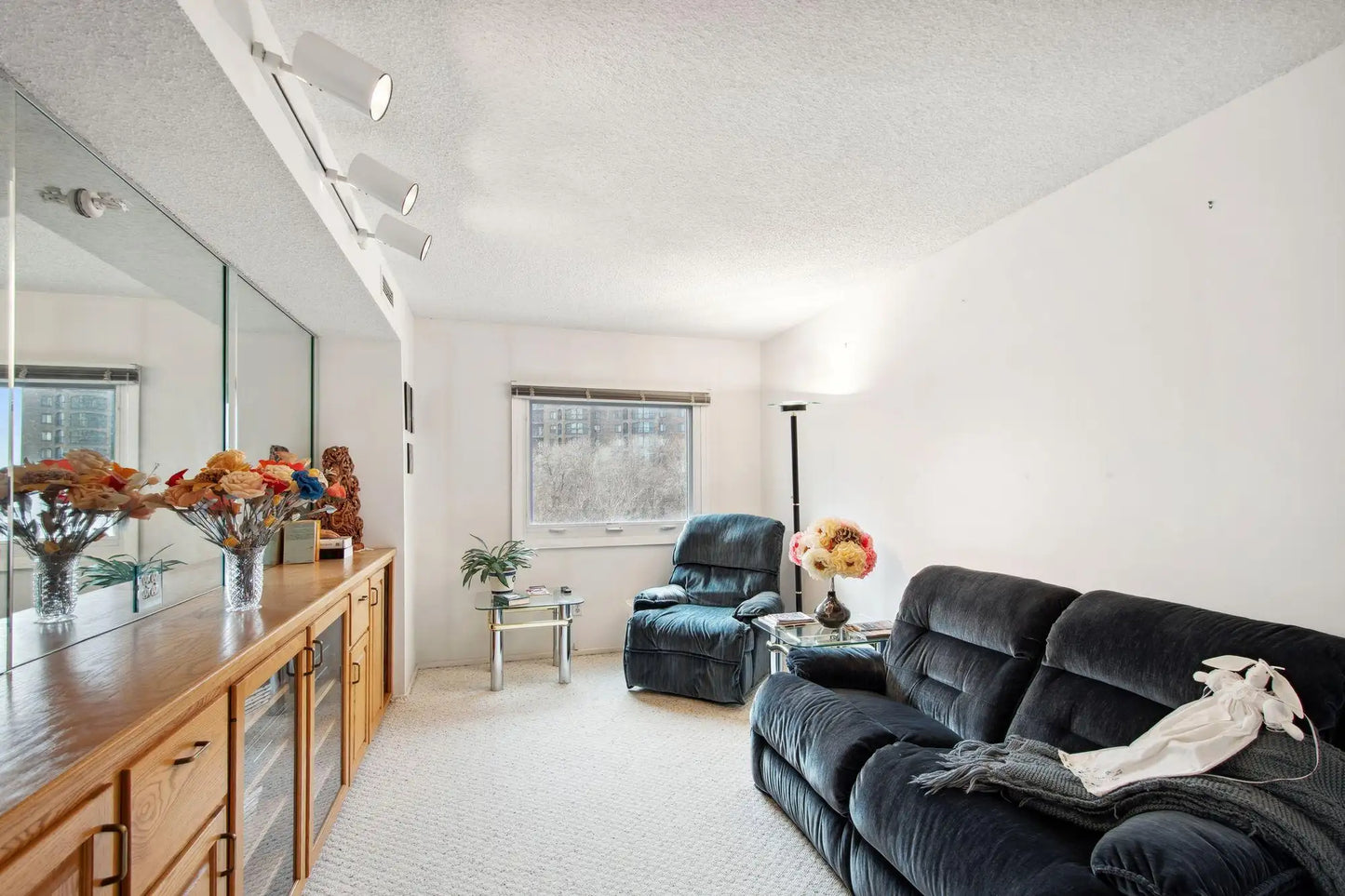 1225 Lasalle Avenue, Minneapolis, MN 55403