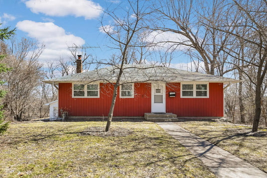 576 Lexington Parkway, Saint Paul, MN 55116