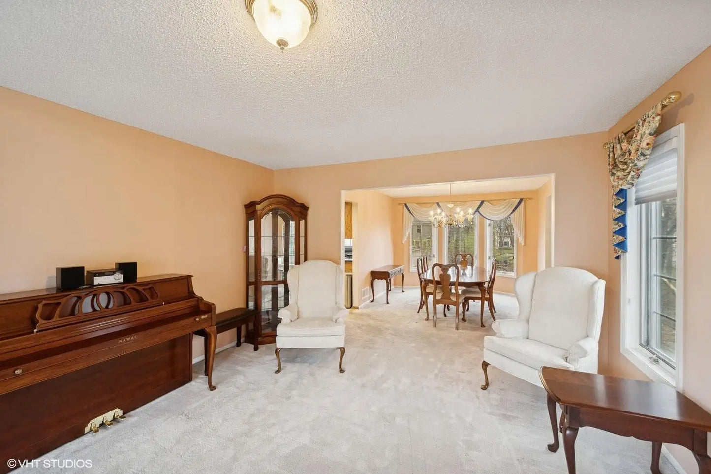 12555 Dover Drive, Apple Valley, MN 55124