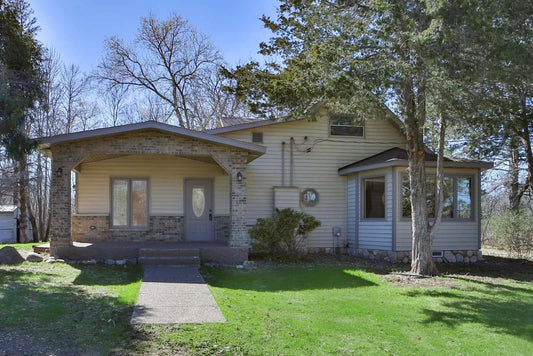 12817 County Road 10 , Deerwood, MN 56444