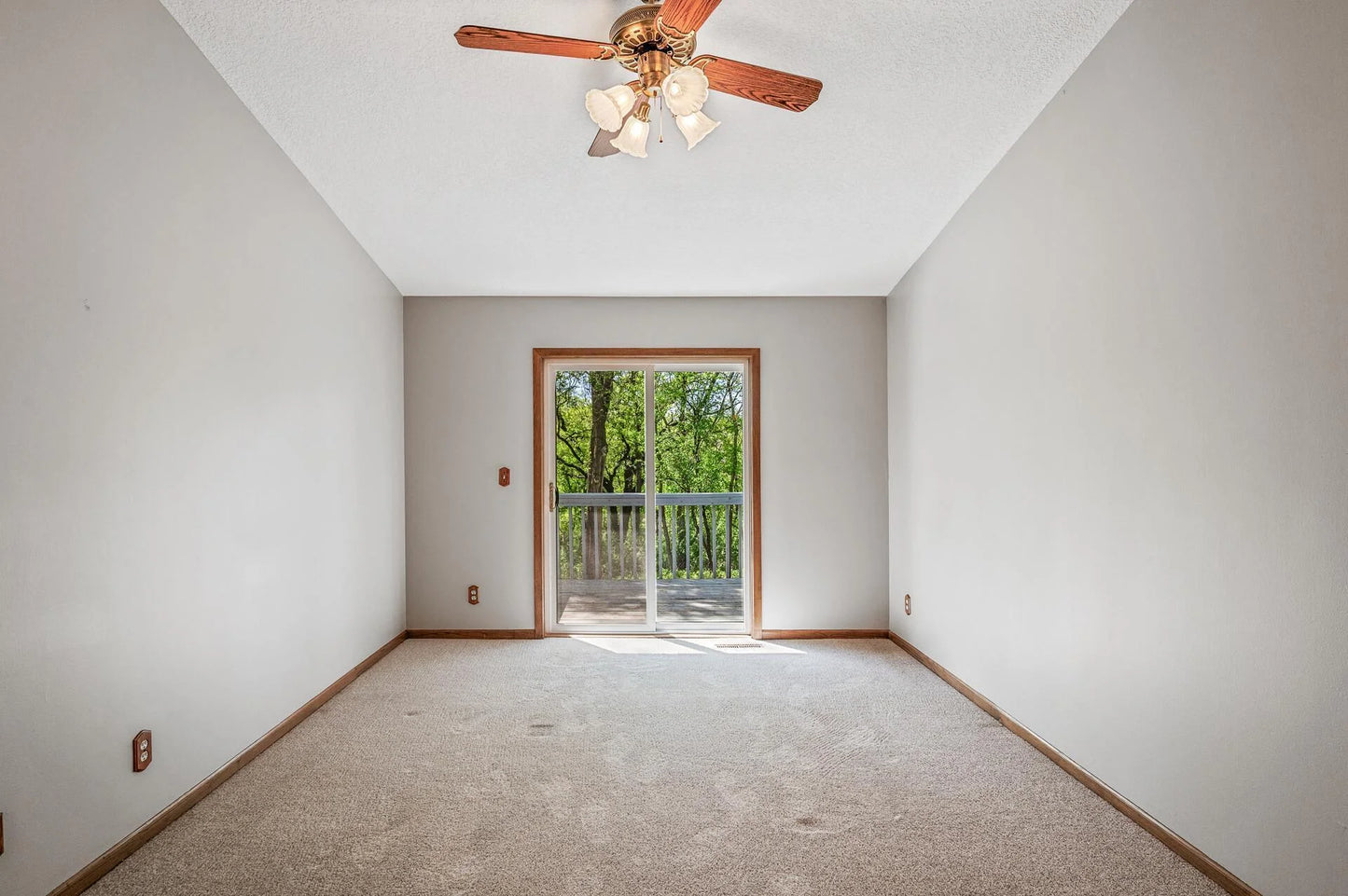 13838 Glendale Trail, Savage, MN 55378