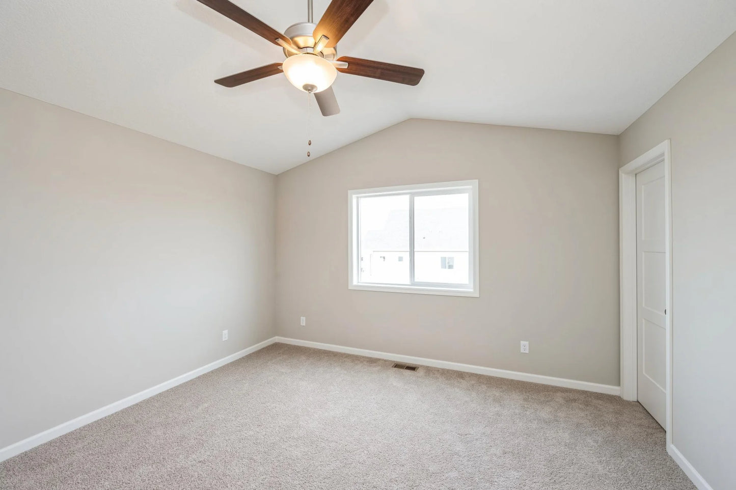 137 Terning Way, Howard Lake, MN 55349