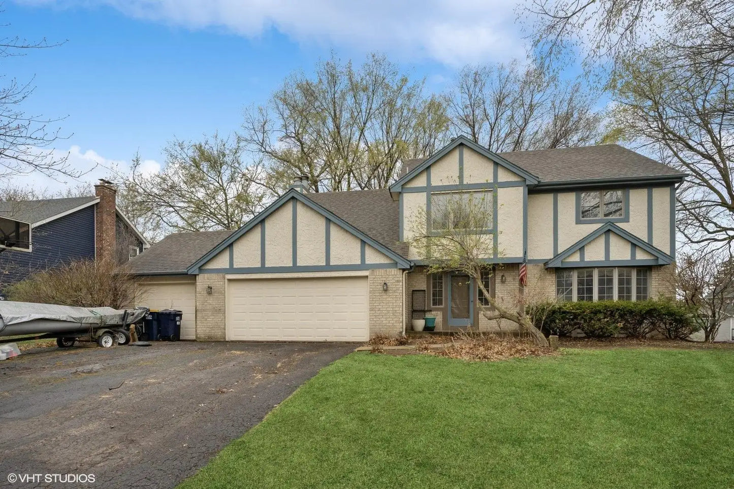 12555 Dover Drive, Apple Valley, MN 55124
