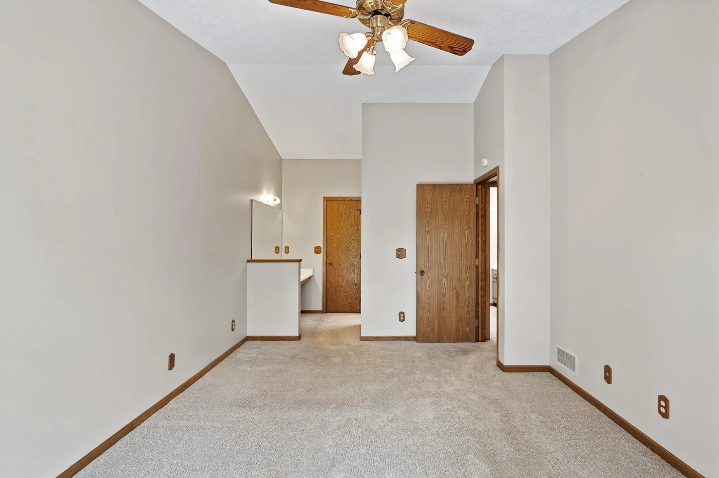 13838 Glendale Trail, Savage, MN 55378