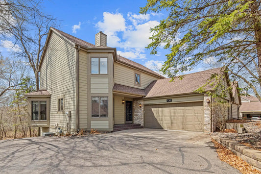 130 Wildwood Bay Drive, Mahtomedi, MN 55115