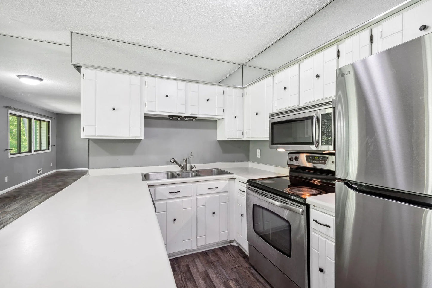 13651 Everton Avenue, Apple Valley, MN 55124