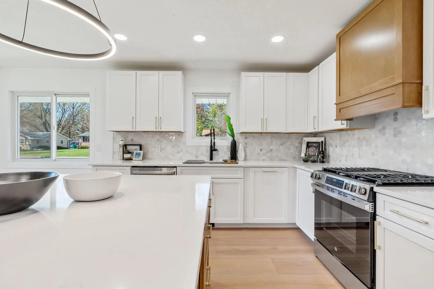 1220 Unity Avenue, Golden Valley, MN 55422