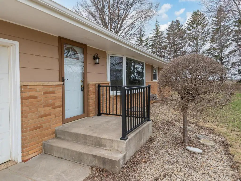 1225 Country Trail, Sand Creek Twp, MN 55352